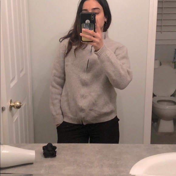 Massimo Dutti 90%Wool sweater warm & luxurious😻 - Picture 5 of 9